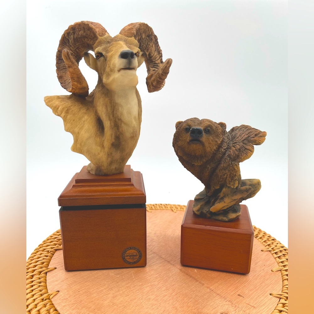 Vintage Mill Creek Studios Statue/Figurine